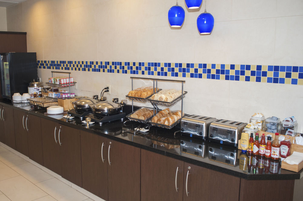 Springhill Suites Chesapeake Greenbrier Esterno foto