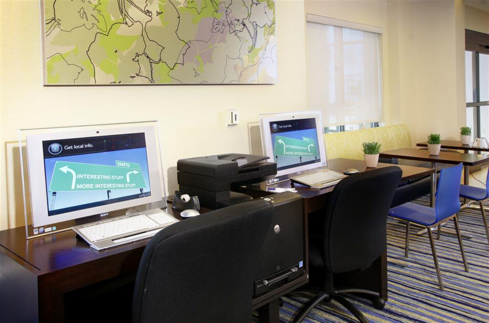 Springhill Suites Chesapeake Greenbrier Esterno foto