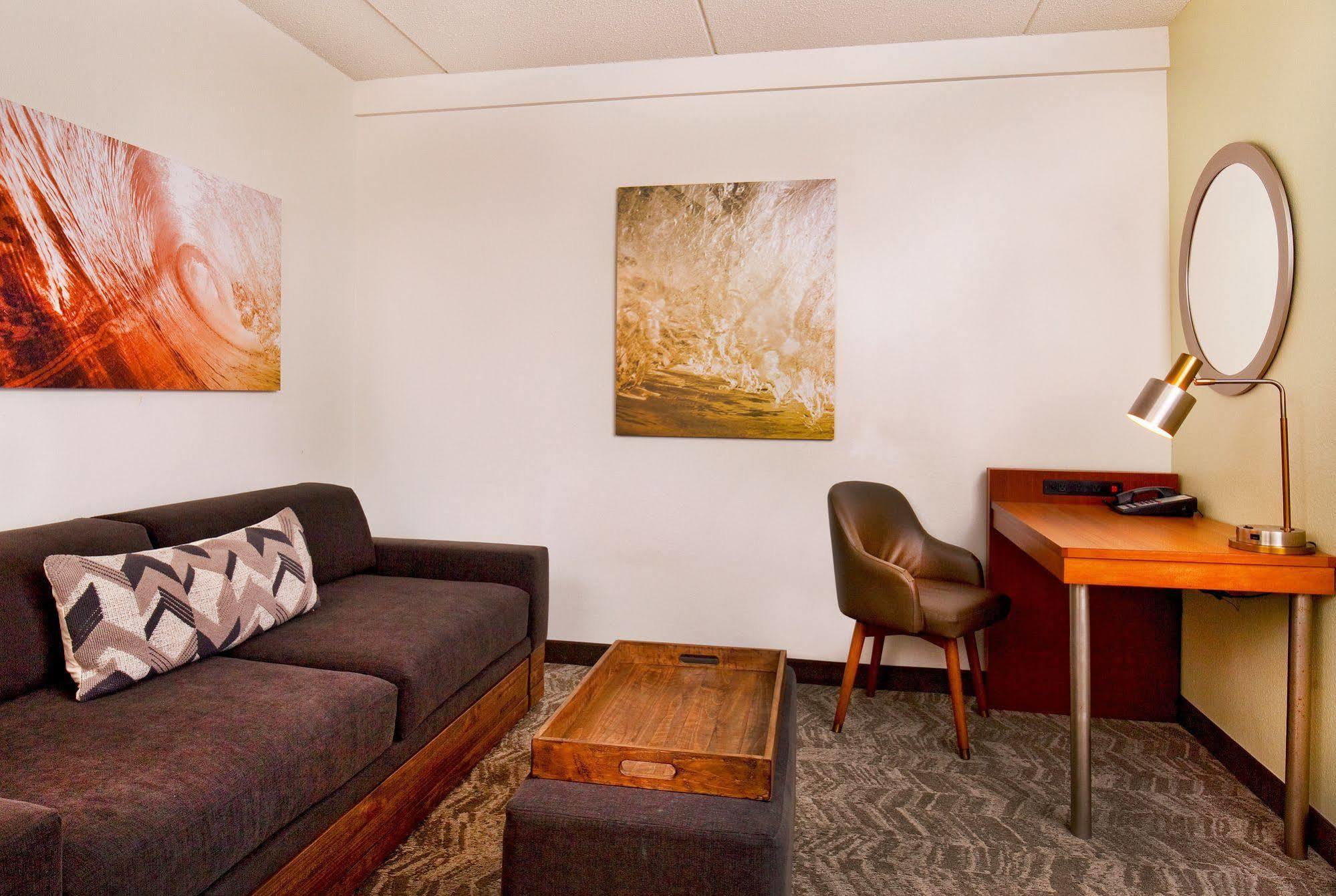 Springhill Suites Chesapeake Greenbrier Esterno foto
